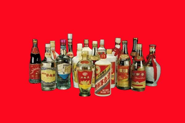 重庆万州区回收十八老酒.jpg